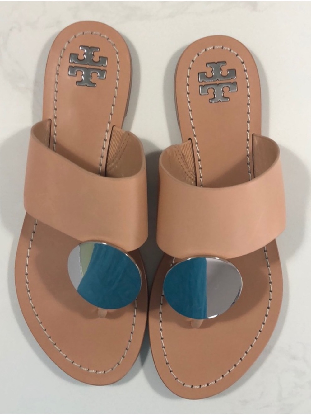 TORY BURCH SIZE 8~SILVER DISK PATOS SANDALS~NATURAL VACHETTA NUDE LEATHER~FLATS